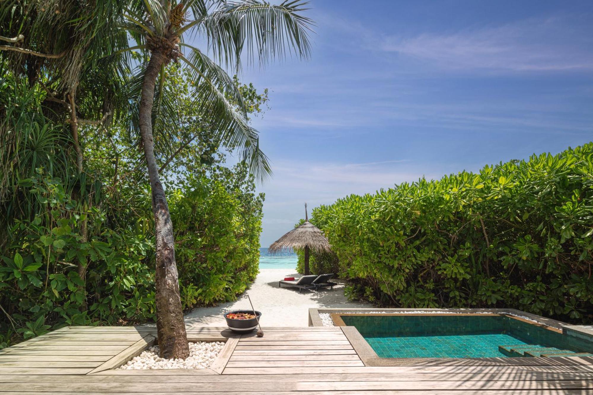 NH Collection Maldives Havodda Resort: Tropical Getaway with Extended Stay Perks Gaafu Dhaalu Atoll Exterior photo